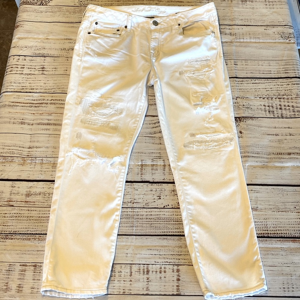Distressed American Eagle Slouchy white jeans size 10